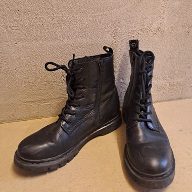 Boots with fur Inside