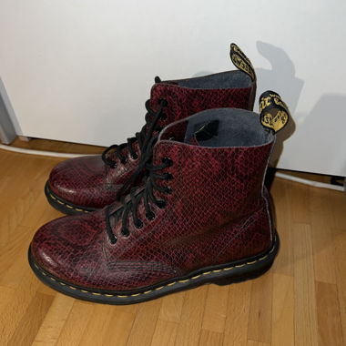 Dr. Martens