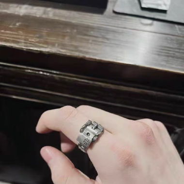 VINTAGE RINGS