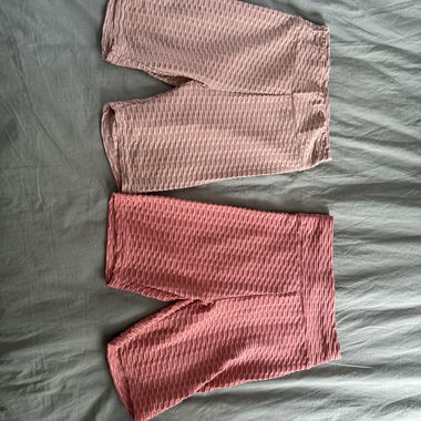 Set of 2 textured shorts