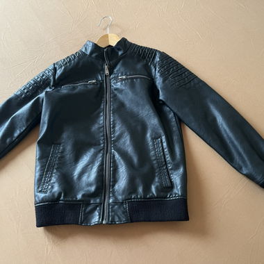 Veste en cuir noire