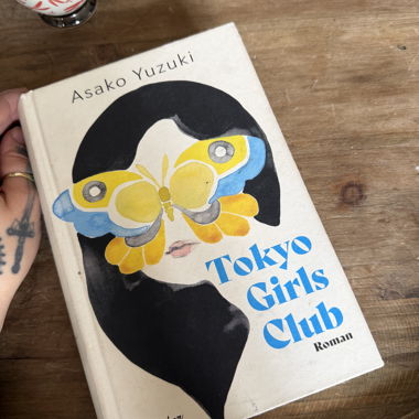 Romanzo Tokyo Girls Club
