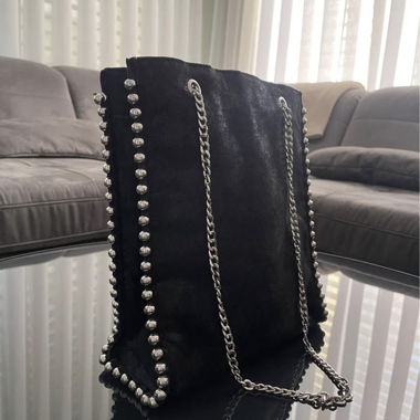 Tasche mit Silberperlen