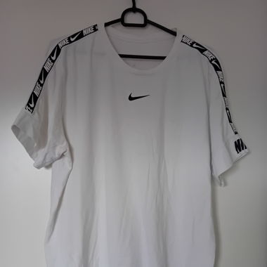 Nike t-shirt / size XL