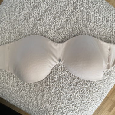 Reggiseno bandeau senza spalline nude