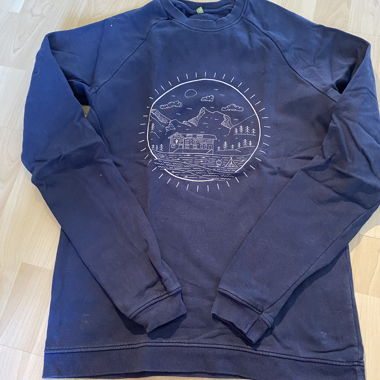 Blauer Kisc Sweater