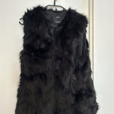 Gilet in ecopelliccia Bershka