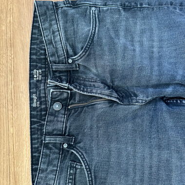 Straight Jeans
