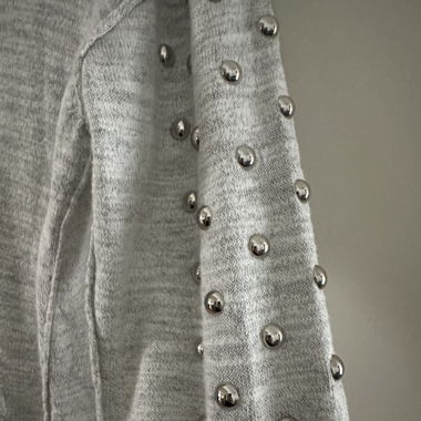 Pull gris à clous SANDRO