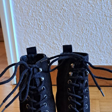 Schwarze Ankleboots, Grösse 36