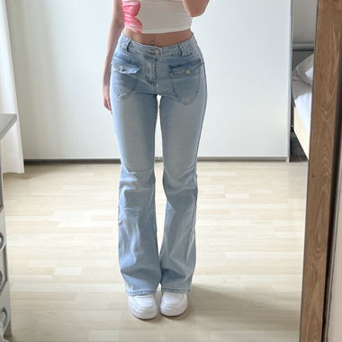 Flared Jeans