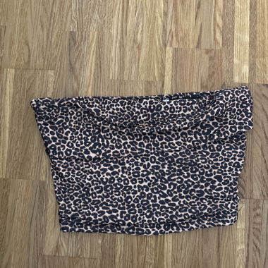 Crop Tube Top con Stampa Leopardata