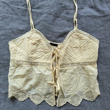 ZARA Spitzen-Top