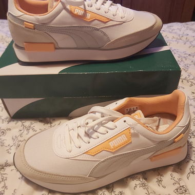 Sneaker Puma bianche