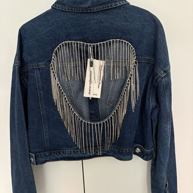 Giacca di jeans con schiena scoperta 