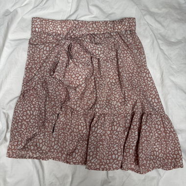 Pink patterned ruffle skirt