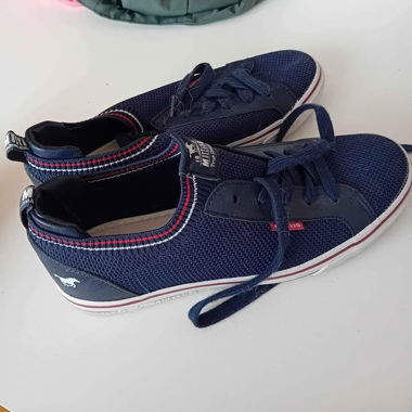Baskets MUSTANG Taille 39