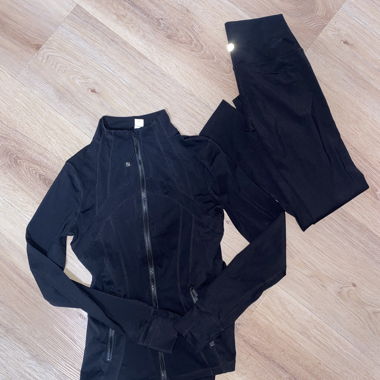 Lululemon Set black Gr. 4