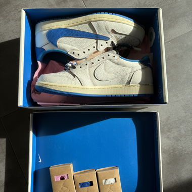 Nike air jordan low Travis Scott Fragment