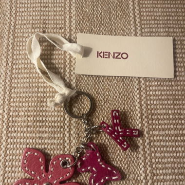 Porte clefs Kenzo neuf en cuir 