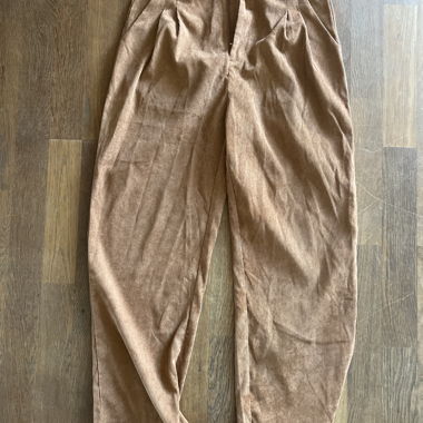 Pantaloni in velluto a coste marroni