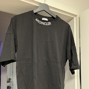 Moncler Tshirt