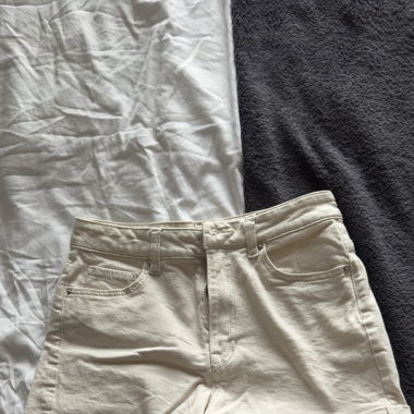 Short beige 