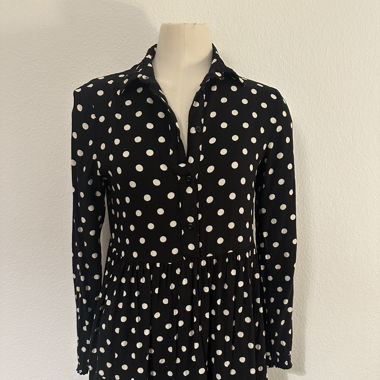 Kleid mit tupfen 
