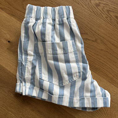 Stripes shorts 