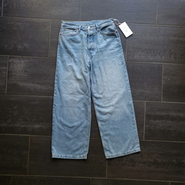 Volume wide-leg jeans