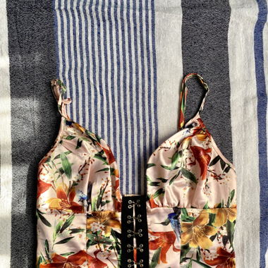 Strap floral crop top