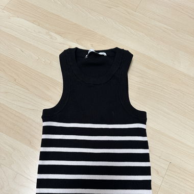 Basic striped top