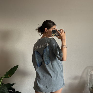 T-Shirt mit Schmetterlingsprint