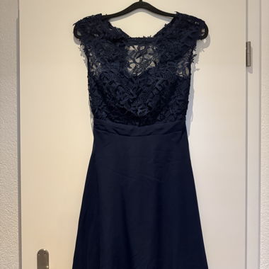 Blaues Cocktailkleid