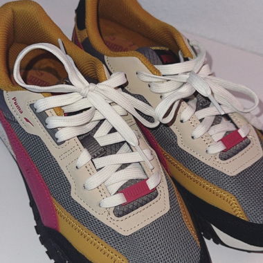 Puma Sneakers