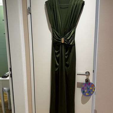 Italienische Olivegrüne Drapierte Maxikleid