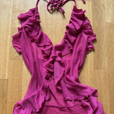 Y2K Ruffle Halter Top – pink, asymmetrical