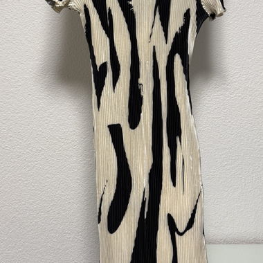 Damenkleid mit Muster