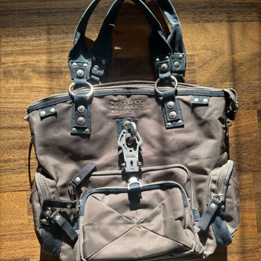 George Gina & Lucy Tasche