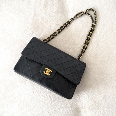 Chanel Classic Medium Double Flap 