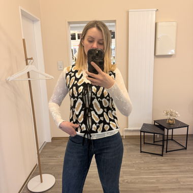Gilet smanicato con motivo leopardato