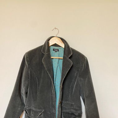 Mansheter Style Jacke mit Knöpfen im Grauton