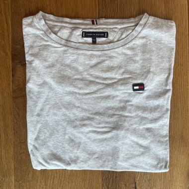 T-shirt Tommy Hilfiger gris