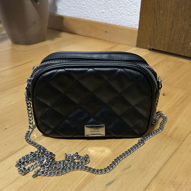 Schwarze Tasche