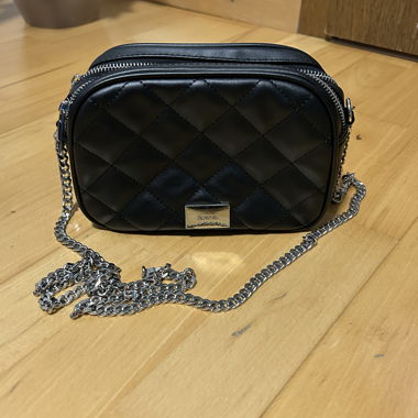 Schwarze Tasche