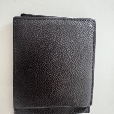 Portafoglio nero in pelle
