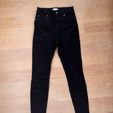 Black Skinny Jeans