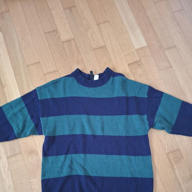 Gestreifter Pullover