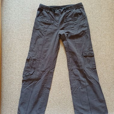 Pantaloni marroni a quadri Brandy Melville
