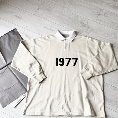 ESSENTIALS Polo 1977 Beige